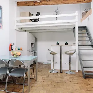 Bnbgones - Le Saint Vincent- Hypercentre Wifi Netflix Apartment Lyon